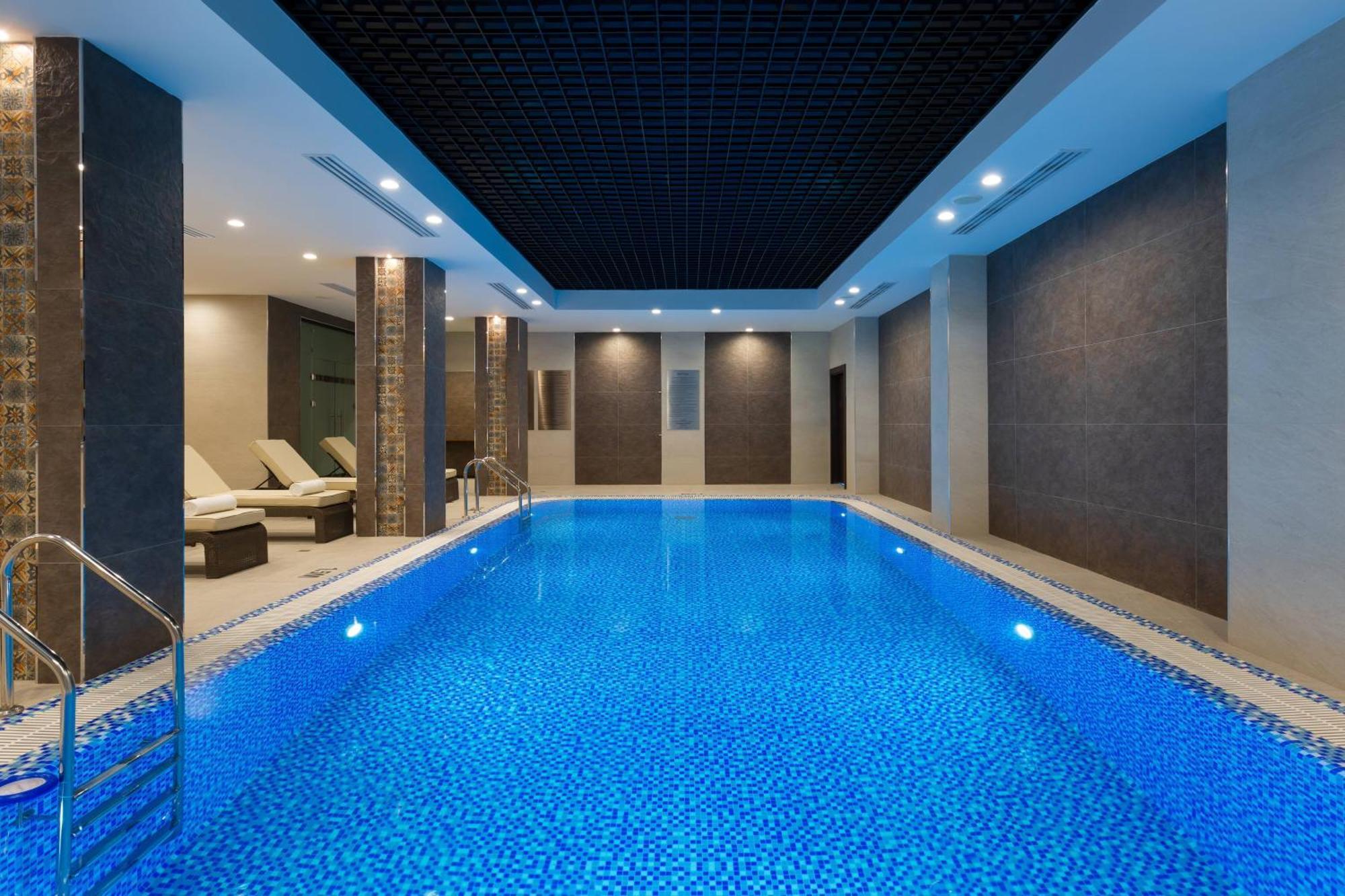 Courtyard By Marriott Tashkent Hotel Ngoại thất bức ảnh